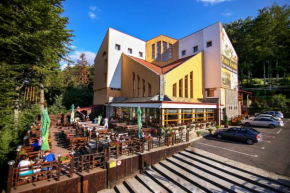 Гостиница Hotel Piatra Craiului  Предял